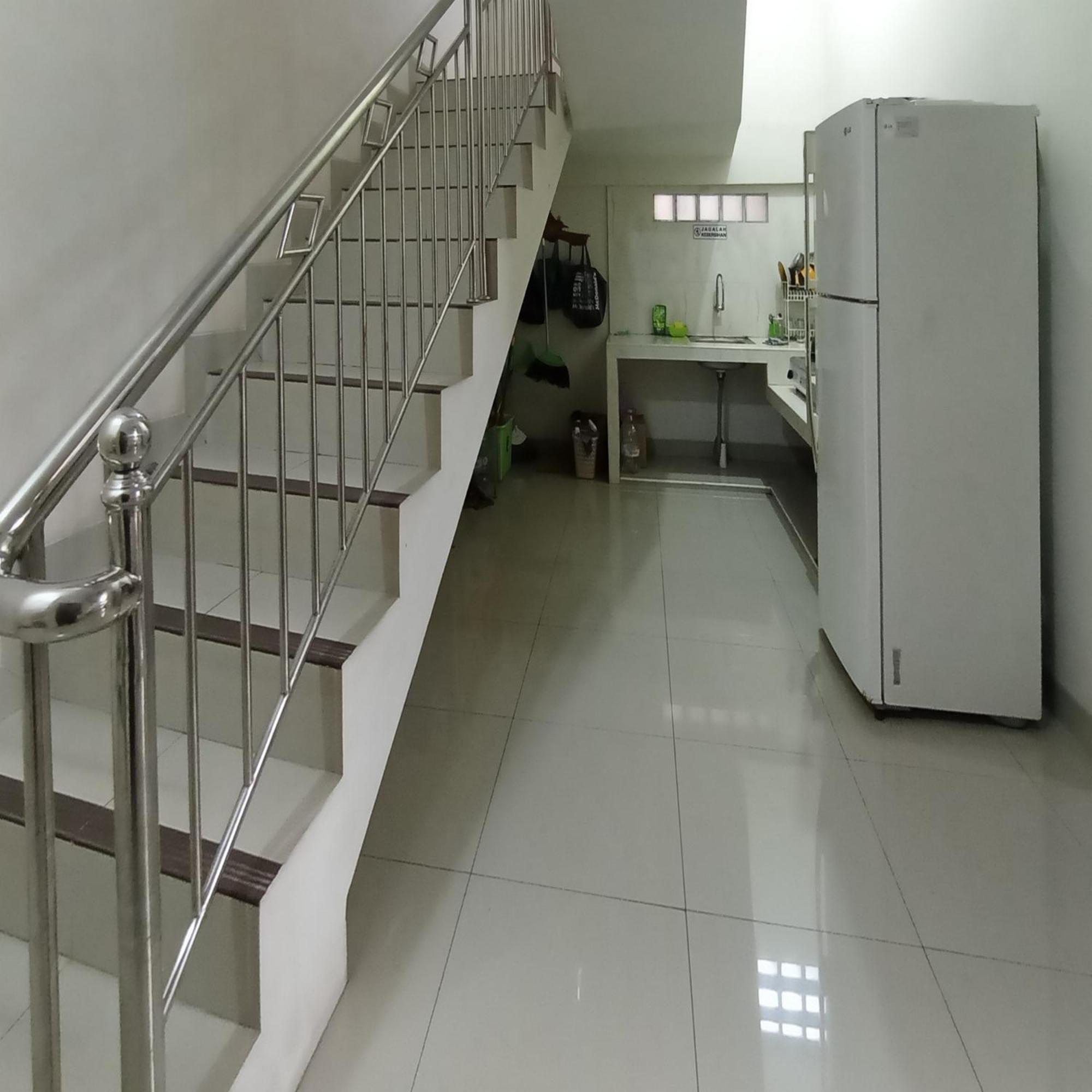 Reddoorz At Syariah House Purwokerto Hotel Exterior photo